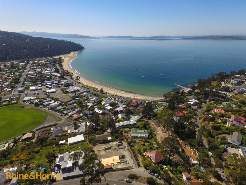 Units 2 and 3/54 Roslyn Avenue, KINGSTON BEACH, 7050, Tasmania Kingston Real Estate Agents