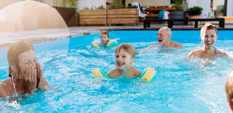 Why swimming pools are a standout feature for summer sellers