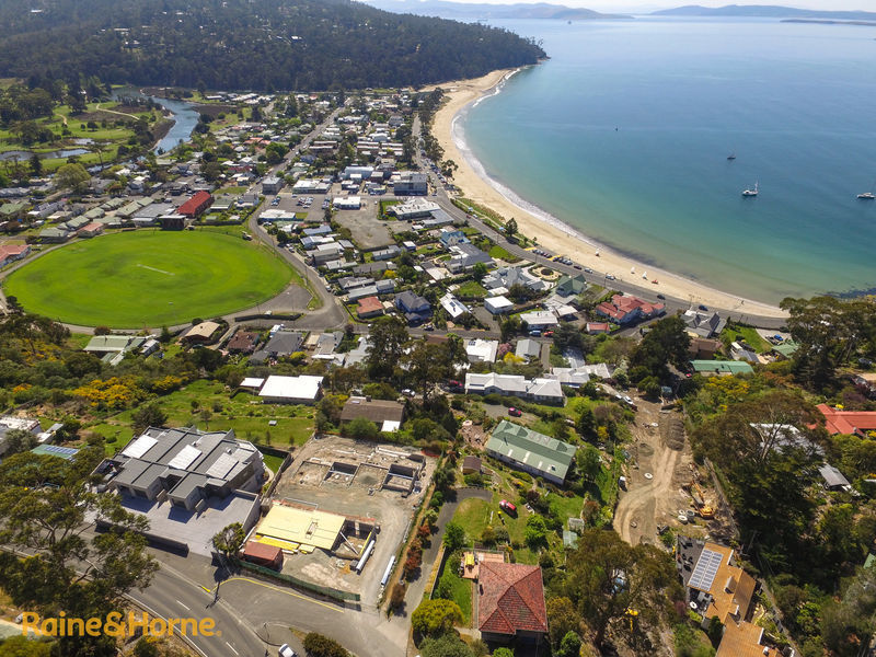 Units 2 and 3/54 Roslyn Avenue, KINGSTON BEACH, 7050, Tasmania Raine & Horne Kingston