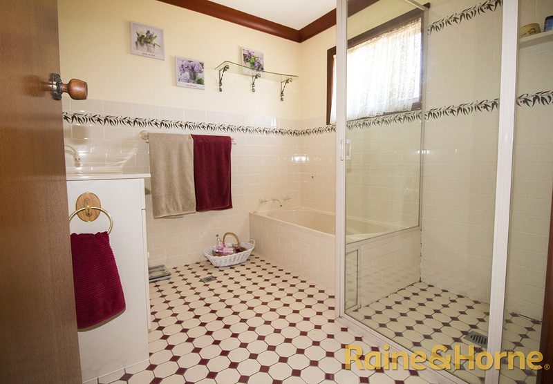 12R Kurrajong Drive, DUBBO, 2830, New South Wales Dubbo Real Estate