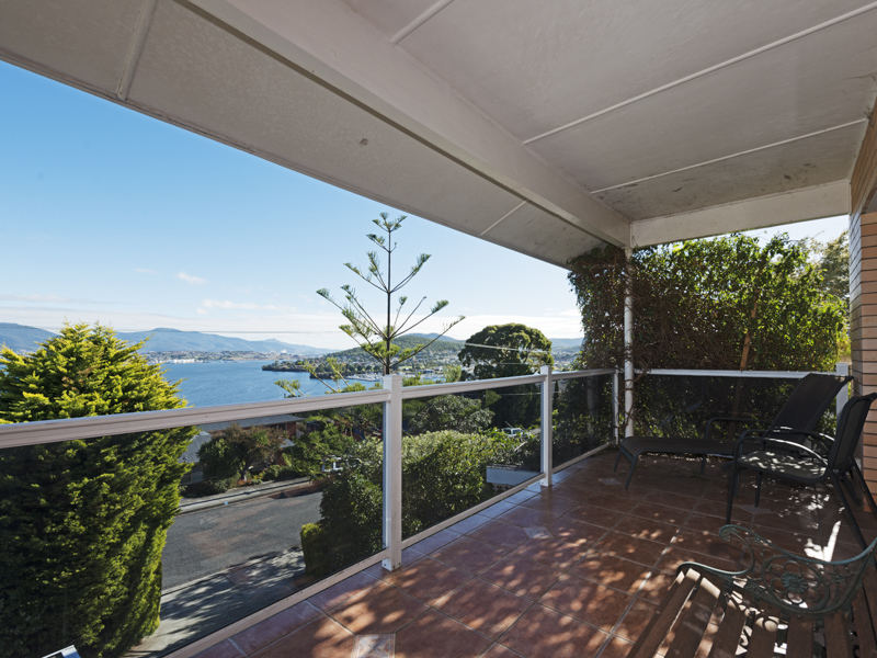 17 Cornwall Street, ROSE BAY, 7015, Tasmania Eastern Shore Real