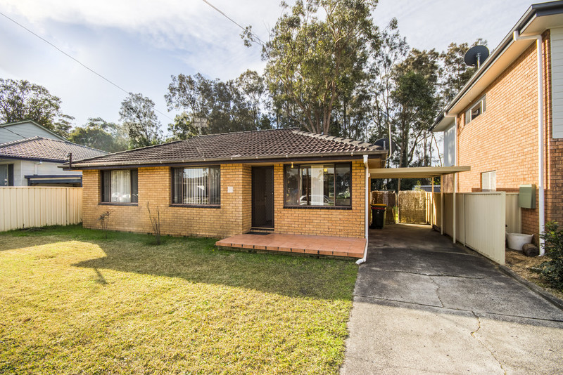 27 Blenheim Avenue, BERKELEY VALE, 2261, New South Wales Toowoon Bay
