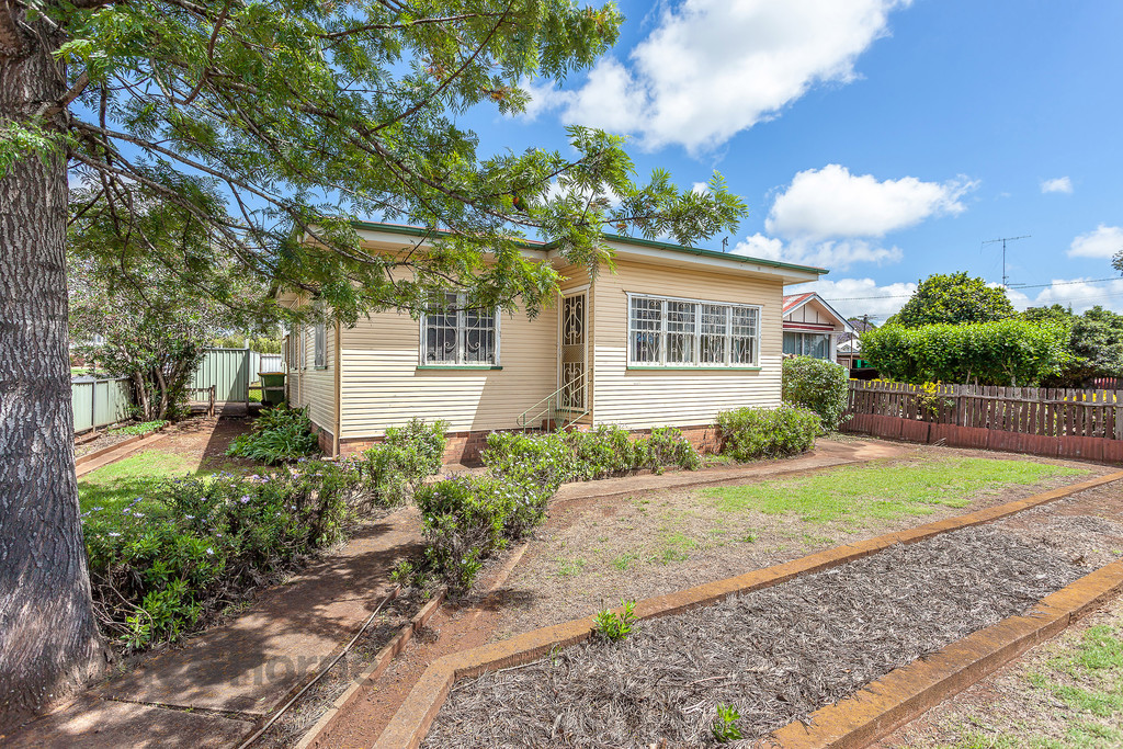 173 Holberton Street, NEWTOWN, 4350, Queensland Raine & Horne Toowoomba