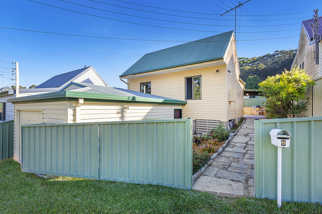 8 Junction Street, Helensburgh, 2508, New South Wales Raine & Horne