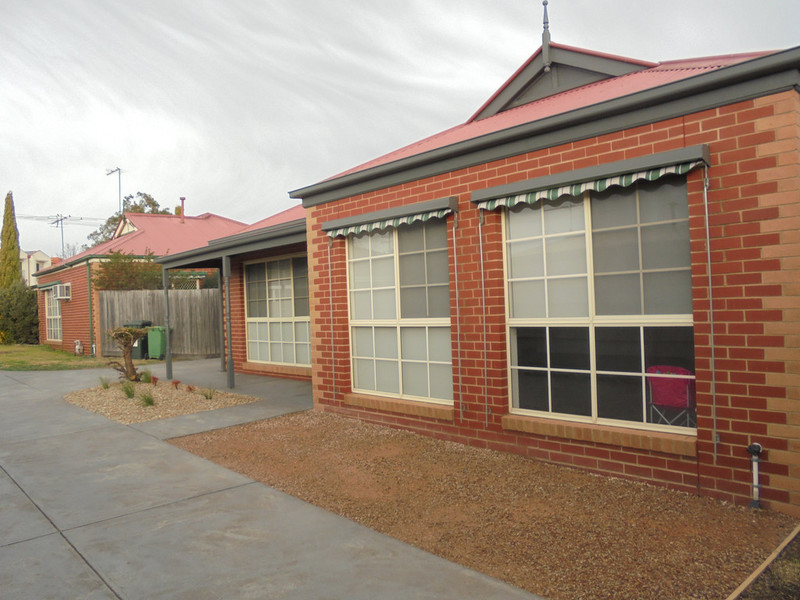 2/168 O'SHANASSY STREET, SUNBURY, 3429, Victoria Sunbury Real Estate