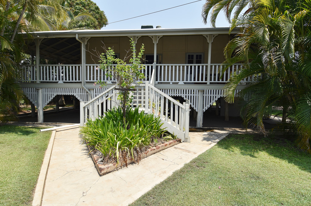 18 YORK STREET, QUEENTON, 4820, Queensland Raine & Horne Charters Towers