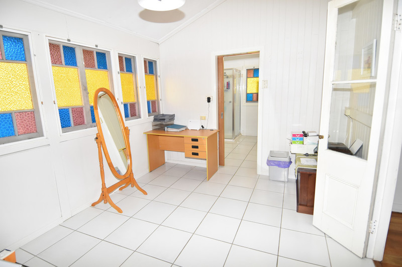 18 YORK STREET, QUEENTON, 4820, Queensland Raine & Horne Charters Towers