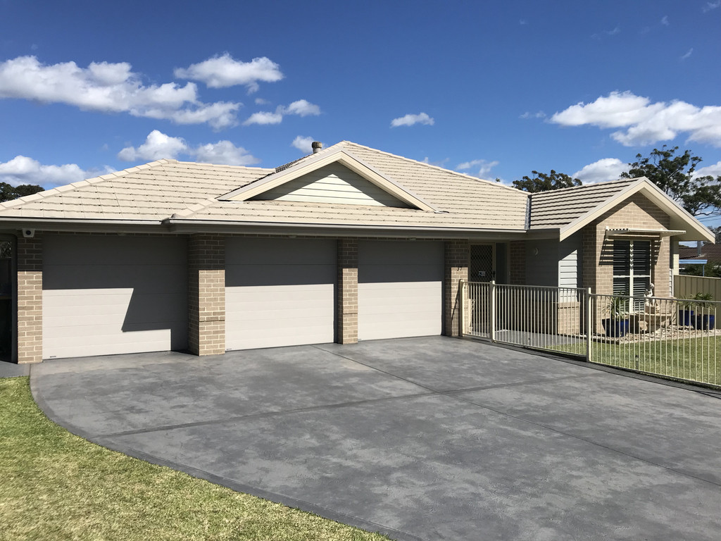 37 Grandview Street, EROWAL BAY, 2540, New South Wales Raine & Horne