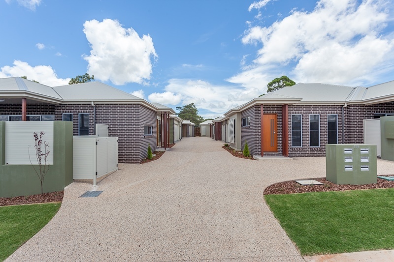 4/126 Long Street, CENTENARY HEIGHTS, 4350, Queensland Raine & Horne