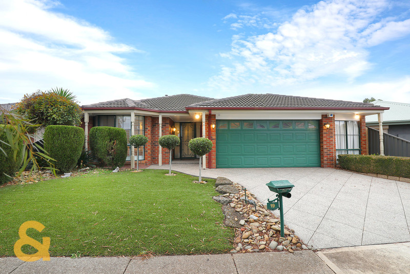 19 Cleeland Court, Roxburgh Park, 3064, Victoria Raine & Horne