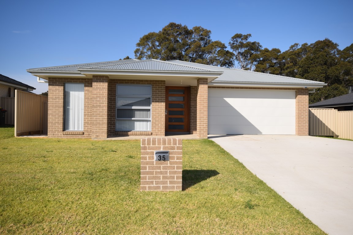 35 Killara Road, Nowra, 2541, New South Wales Raine & Horne Nowra