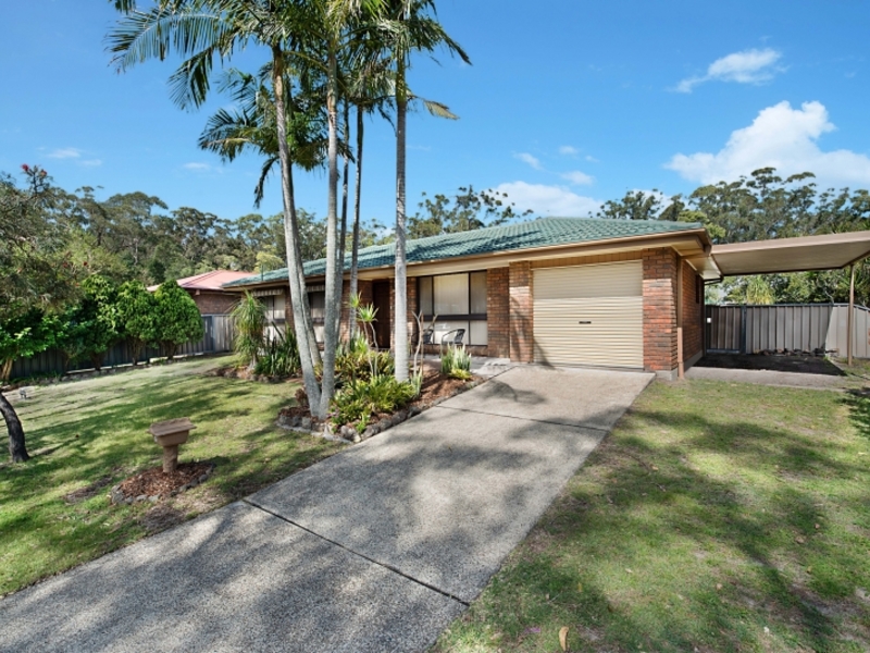 25 Helen Avenue, Lemon Tree Passage, 2319, New South Wales Raine & Horne Nelson Bay . Lemon