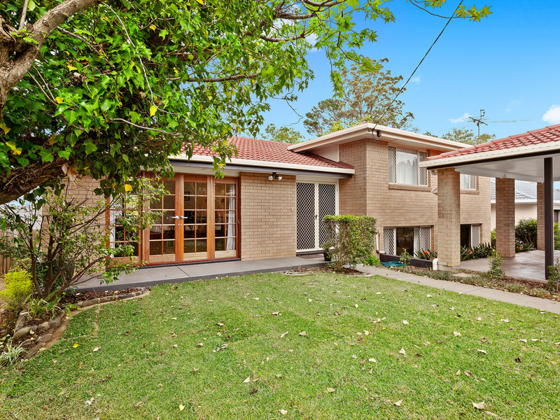 26B Jellicoe Street, Mount Lofty, 4350, Queensland Raine & Horne