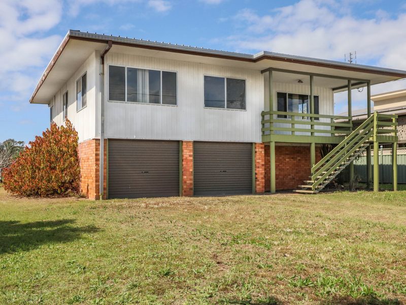 52 Long Street, Point Vernon, 4655, Queensland Raine & Horne Hervey Bay