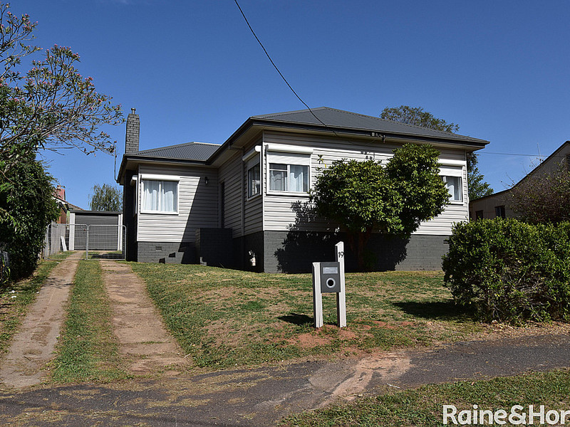 19 Maxwell Avenue, Orange, 2800, New South Wales Raine & Horne Orange