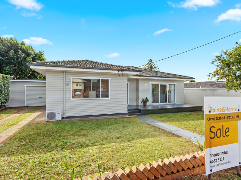 39 Flinders Street, Centenary Heights, 4350, Queensland Raine & Horne