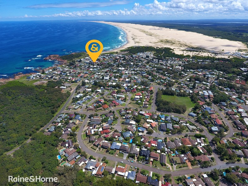 1/5 Fitzroy Street, Anna Bay, 2316, New South Wales Raine & Horne Nelson Bay . Lemon Tree Passage