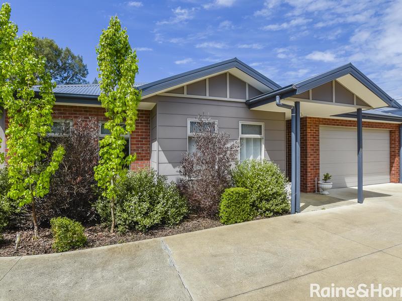 2/110 Piper Street, 3444, Victoria Raine & Horne