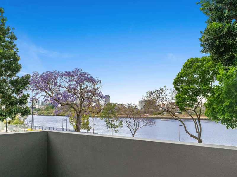 1/523 Coronation Drive, Toowong, 4066, Queensland Raine & Horne