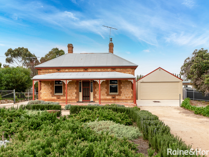 11 Adelaide Road, Strathalbyn, 5255, South Australia Raine & Horne