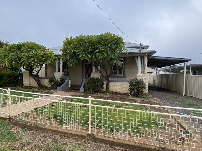 23 Victoria Street, Parkes, 2870, New South Wales Raine & Horne Parkes