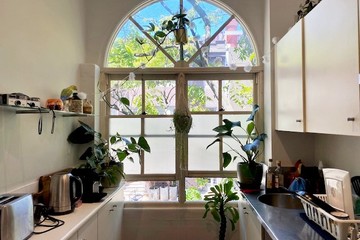 Recently Listed 4/10 Hughes Street, Potts Point, 2011, New South Wales