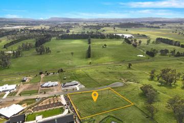 Recently Listed 18 Peppermint Drive, Moss Vale, 2577, New South Wales