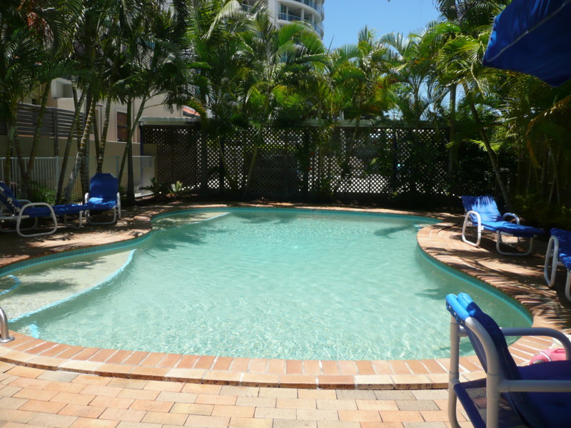 Unit 12 Budds Beach Apartments, SURFERS PARADISE Surfers Paradise
