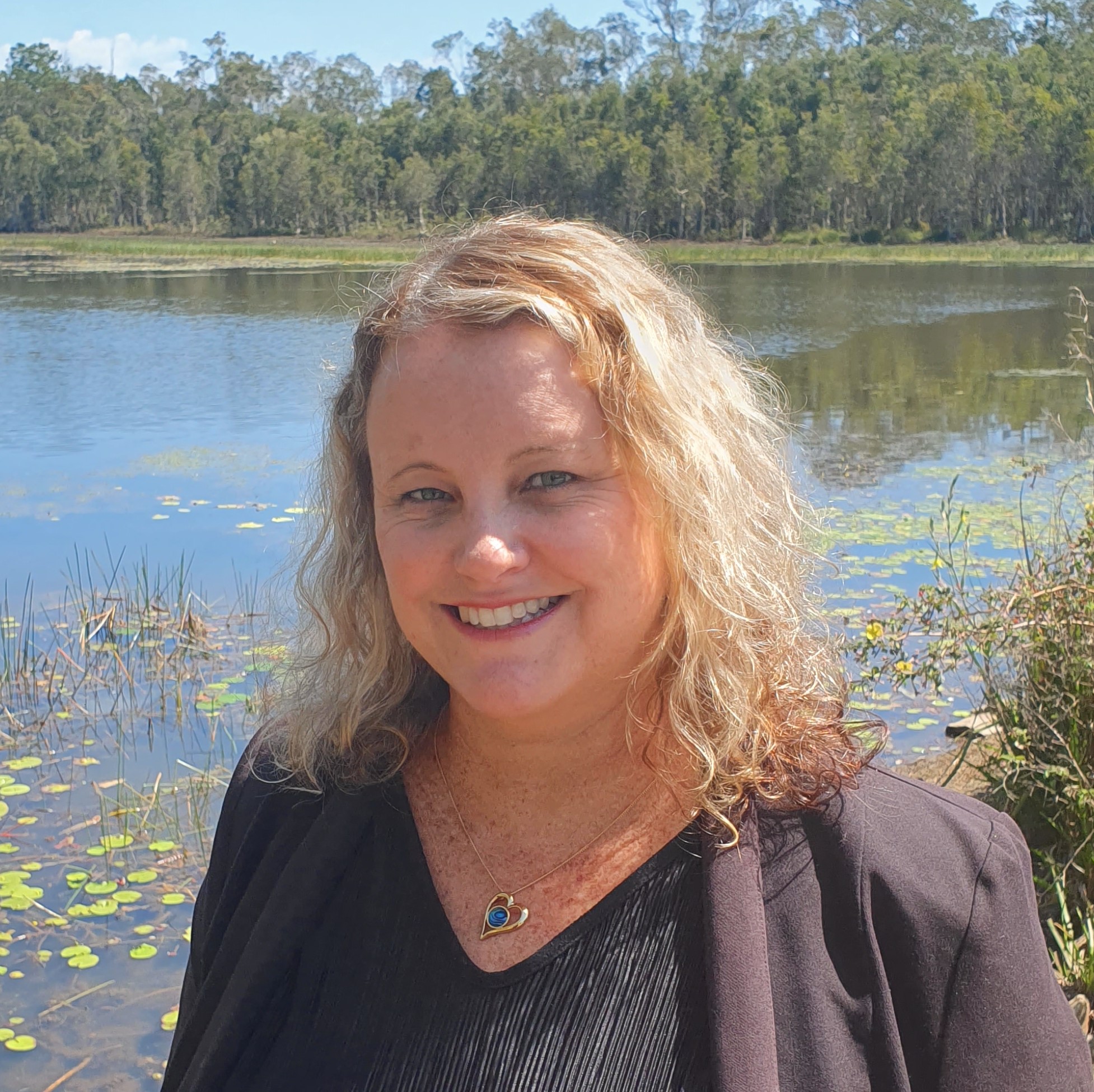 Amanda b Office Administration/Property Management Raine & Horne